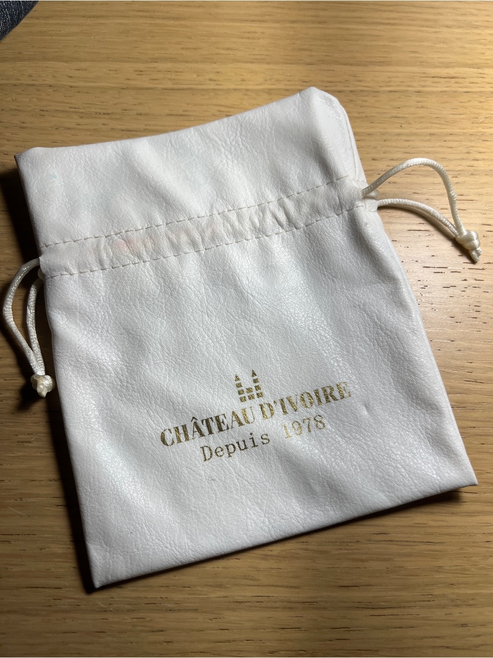CHÂTEAU D'IVOIRE Montreal Luxury Drawstring Jewelry Pouch ✨